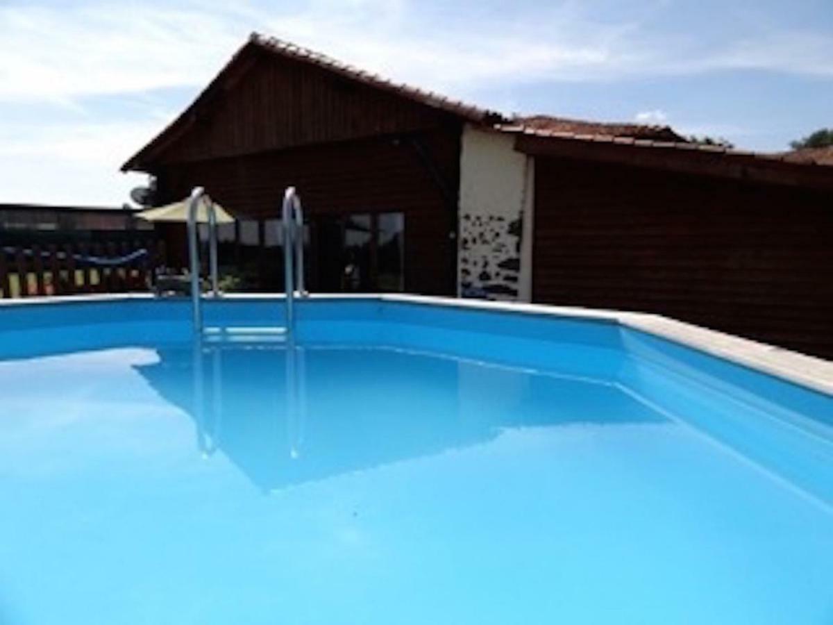Maison Loubignac At Les Vergnes Gites Exideuil-sur-Vienne 외부 사진